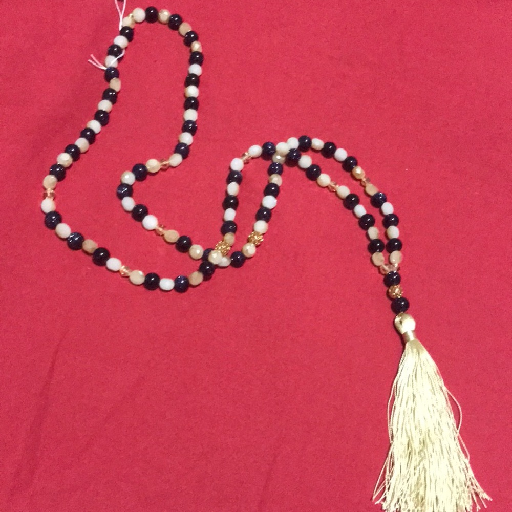 Fancy jewelry tassel necklace